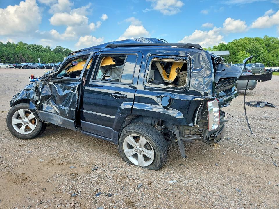 Photo 2 from auction – 2017 JEEP PATRIOT with VIN 1C4NJRFB4HD138550