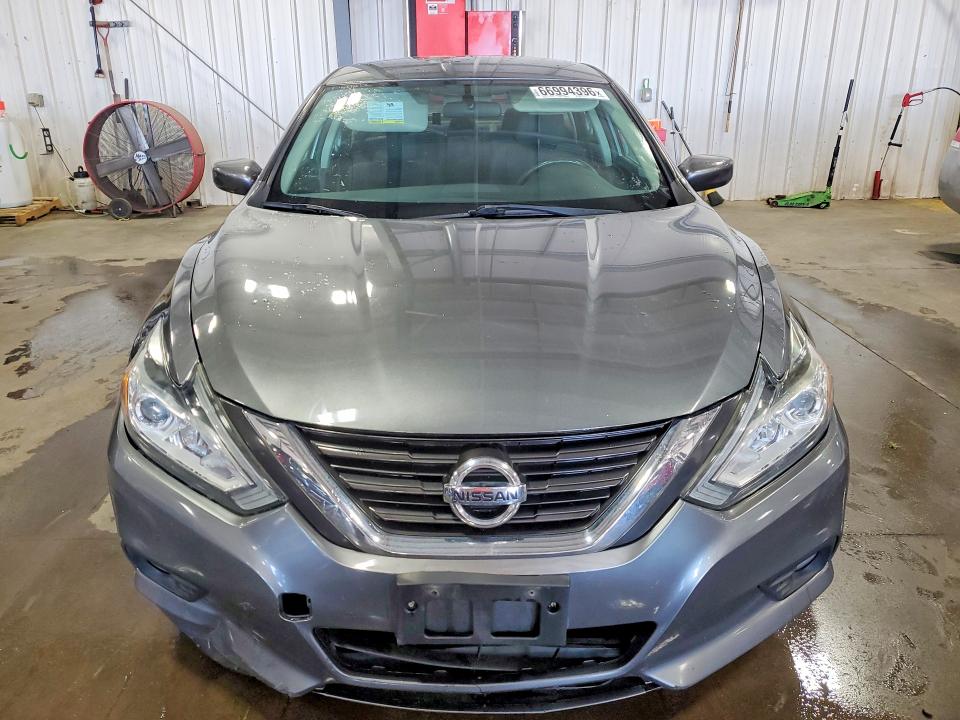 Photo 5 from auction – 2017 NISSAN ALTIMA with VIN 1N4AL3AP0HC189564