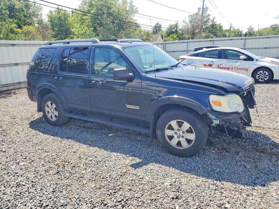 Photo 4 from auction – 2008 FORD EXPLORER with VIN 1FMEU73E58UB00878