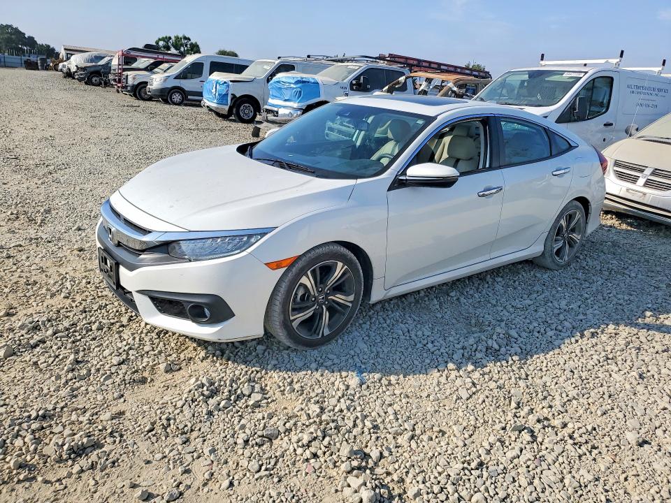 HONDA CIVIC 2016 with VIN 2HGFC1F94GH635937 - Photo from auction