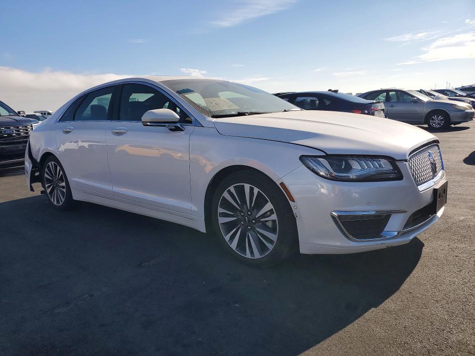 Photo 4 from auction – 2019 LINCOLN MKZ with VIN 3LN6L5MU9KR608450