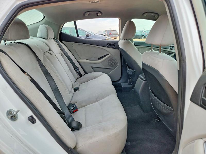 Photo 10 from auction – 2015 KIA OPTIMA with VIN 5XXGM4A76FG412002