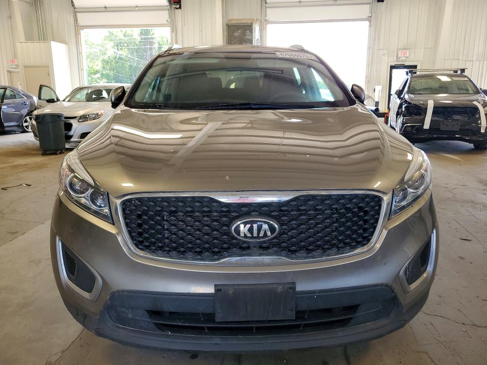 Photo 5 from auction – 2016 KIA SORENTO with VIN 5XYPGDA54GG139550