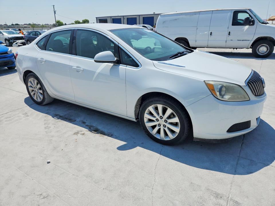 Photo 4 from auction – 2015 BUICK VERANO with VIN 1G4PP5SK8F4174675