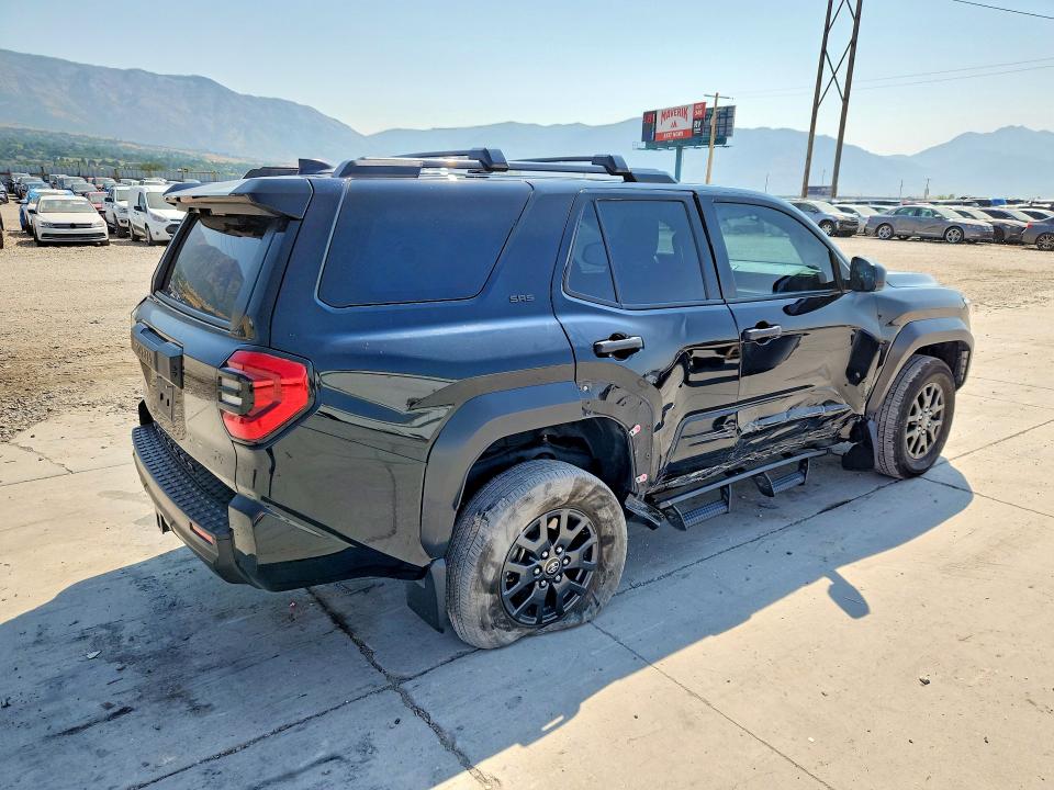 Photo 3 from auction – 2025 TOYOTA 4RUNNER with VIN JTEVA5BR7S5015320