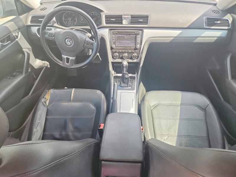 Photo 8 from auction – 2012 VOLKSWAGEN PASSAT with VIN 1VWBN7A37CC044945