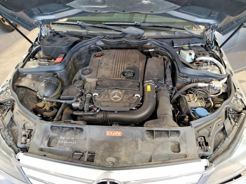 Photo 11 from auction – 2012 MERCEDES-BENZ C with VIN WDDGF4HB3CA631937