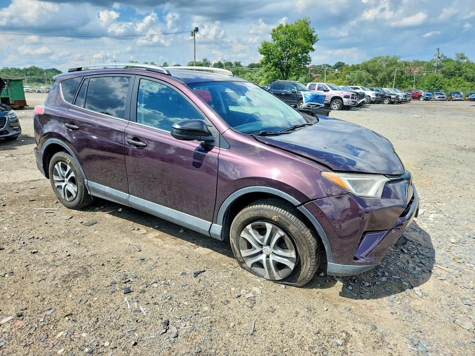 Photo 4 from auction – 2017 TOYOTA RAV4 with VIN 2T3BFREV6HW614624