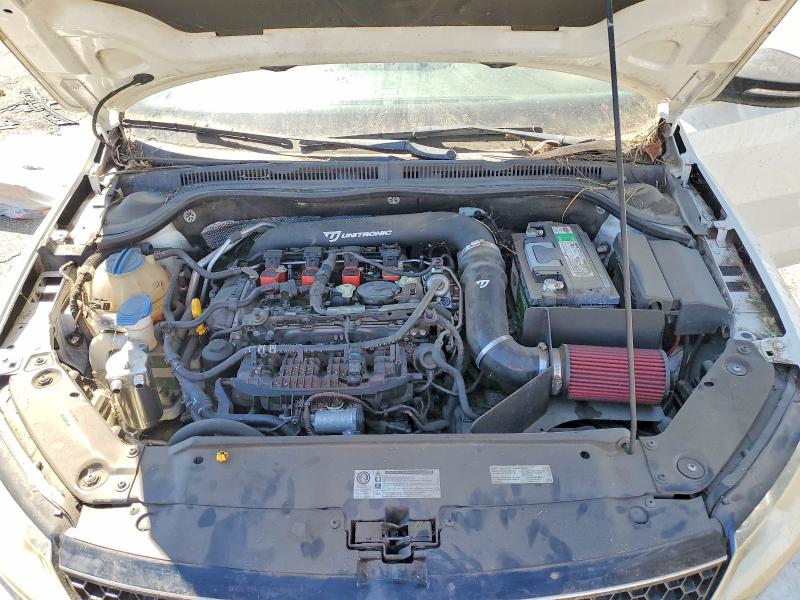 Photo 11 from auction – 2014 VOLKSWAGEN JETTA with VIN 3VW4T7AJ8EM350504