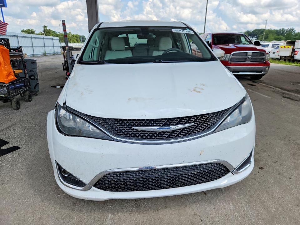 Photo 5 from auction – 2017 CHRYSLER PACIFICA with VIN 2C4RC1DG7HR522329