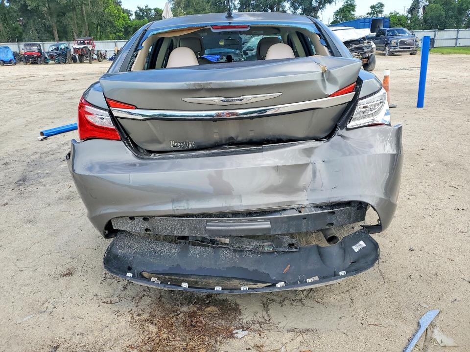 Photo 6 from auction – 2013 CHRYSLER 200 with VIN 1C3CCBAB3DN691800