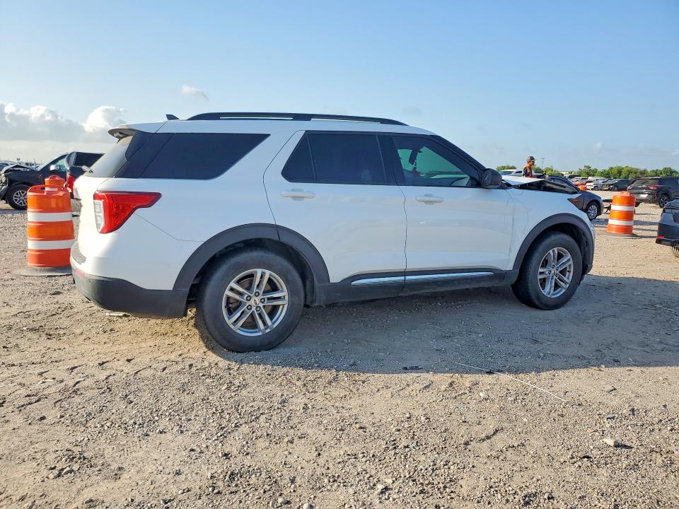 Снимка 3 от търг – 2021 FORD EXPLORER с VIN 1FMSK7DHXMGC26194