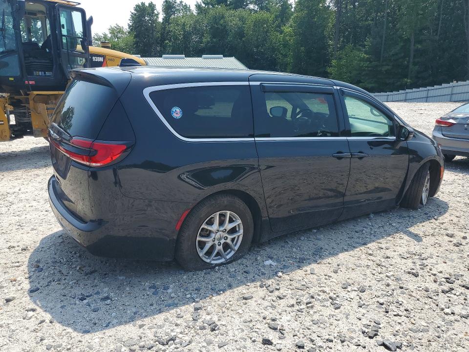 Photo 3 from auction – 2023 CHRYSLER PACIFICA with VIN 2C4RC1BG4PR532673
