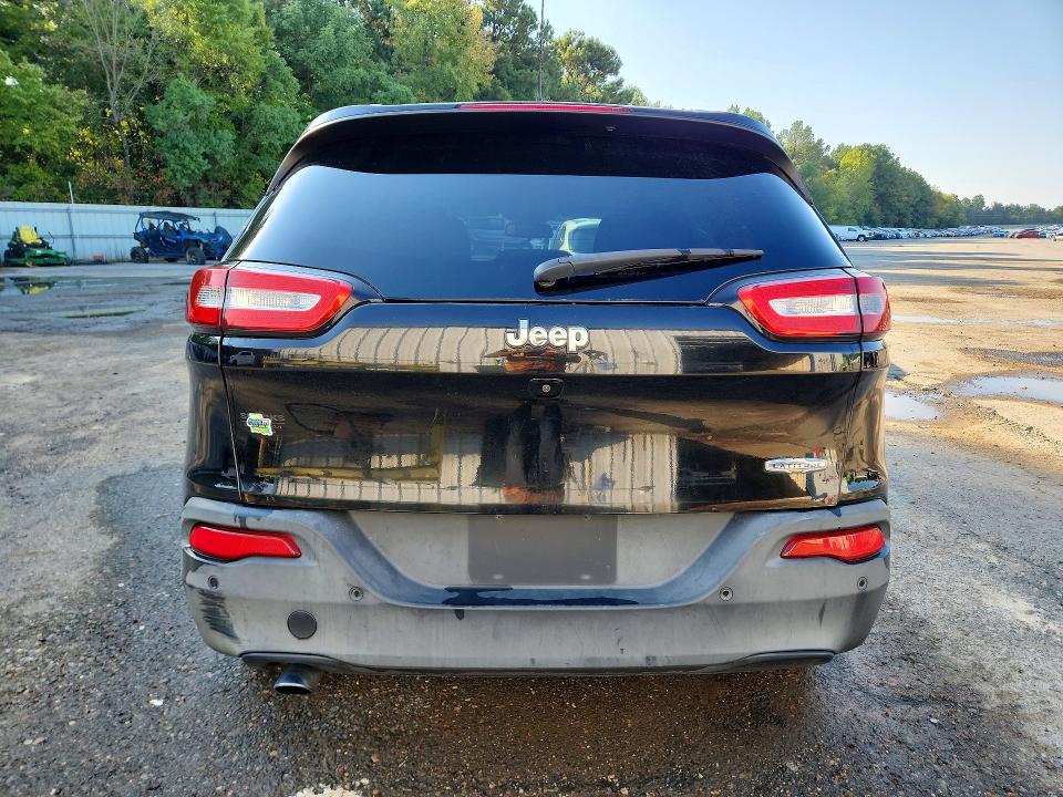 Photo 6 from auction – 2017 JEEP CHEROKEE with VIN 1C4PJLCB4HW591937
