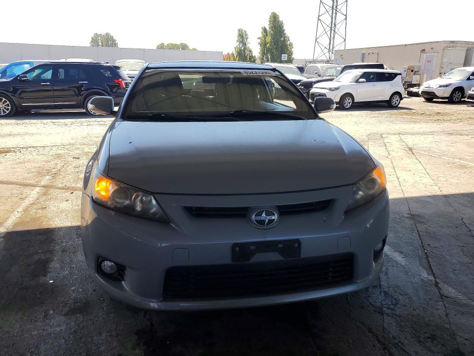 Photo 5 from auction – 2011 SCION TC with VIN JTKJF5C76B3004895