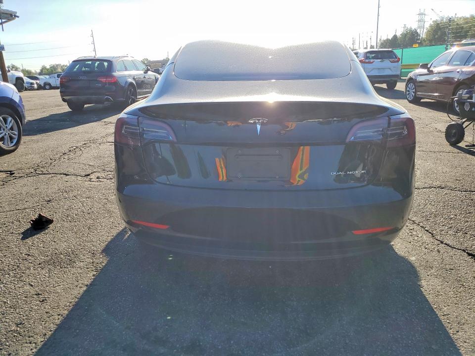 Снимка 6 от търг – 2023 TESLA MODEL 3 с VIN 5YJ3E1EB1PF628871