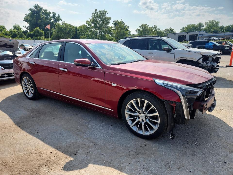 Photo 4 from auction – 2019 CADILLAC CT6 with VIN 1G6KD5RS2KU134196
