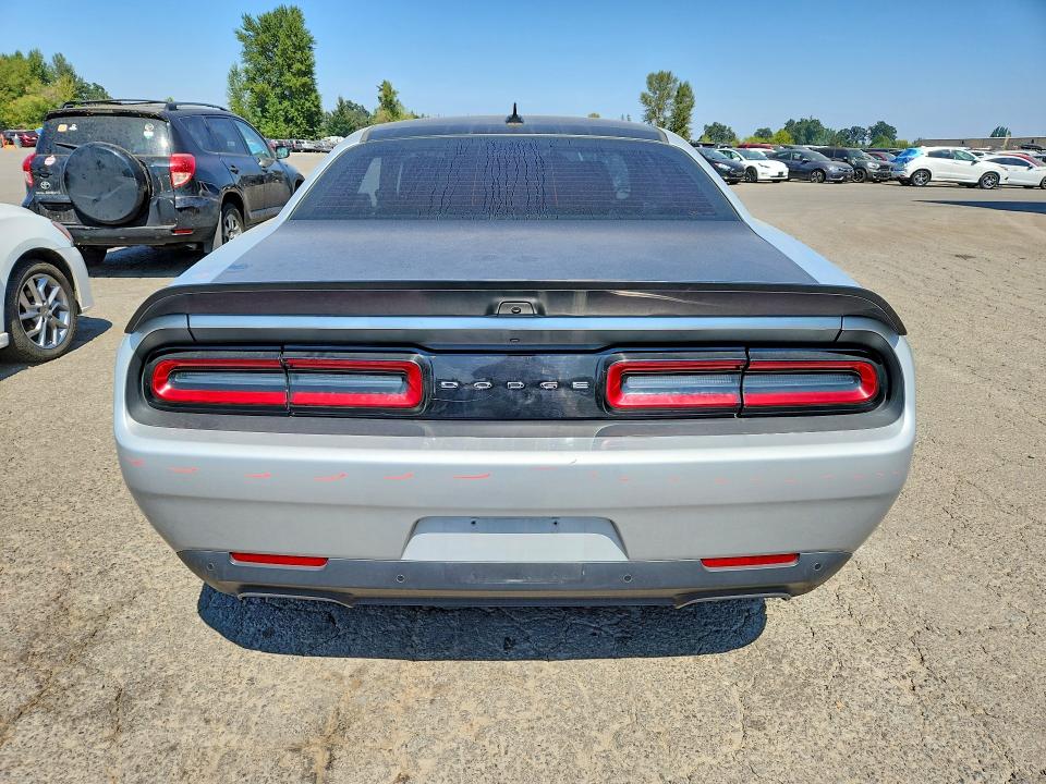 Photo 6 from auction – 2019 DODGE CHALLENGER with VIN 2C3CDZFJ2KH626108