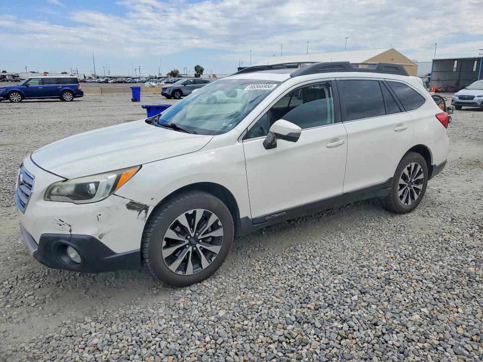 SUBARU OUTBACK 2015 with VIN 4S4BSBNC9F3286998 - Photo from auction