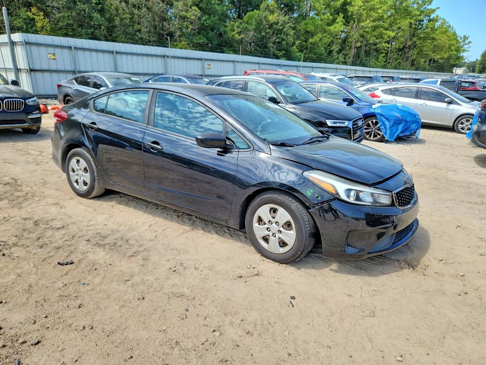 Photo 4 from auction – 2017 KIA FORTE with VIN 3KPFK4A77HE006808