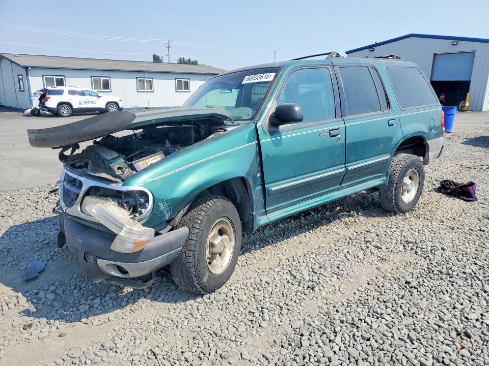 FORD EXPLORER 2000 with VIN 1FMZU83P9YZB75255 - Photo from auction