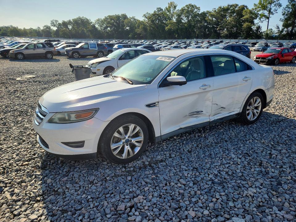 FORD TAURUS 2010 with VIN 1FAHP2EW0AG105370 - Photo from auction