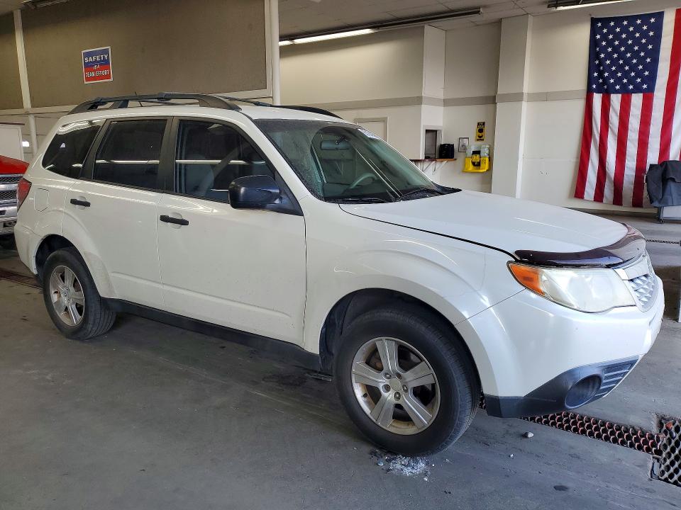 Photo 4 from auction – 2013 SUBARU FORESTER with VIN JF2SHABC3DH429298