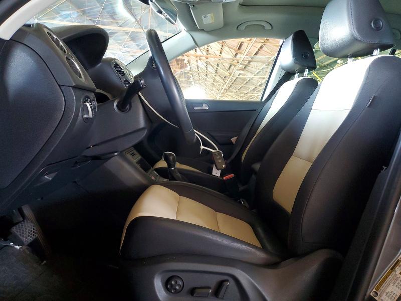 Снимка 7 от търг – 2016 VOLKSWAGEN TIGUAN с VIN WVGBV7AX3GW575212