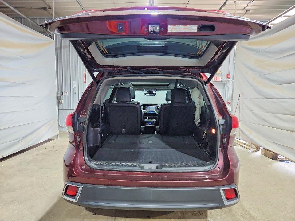 Photo 6 from auction – 2019 TOYOTA HIGHLANDER with VIN 5TDDZRFH4KS941475