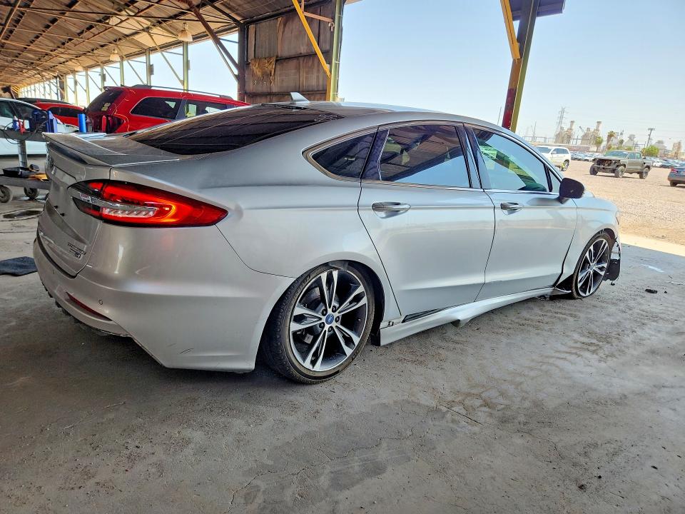 Photo 3 from auction – 2019 FORD FUSION with VIN 3FA6P0D96KR116360