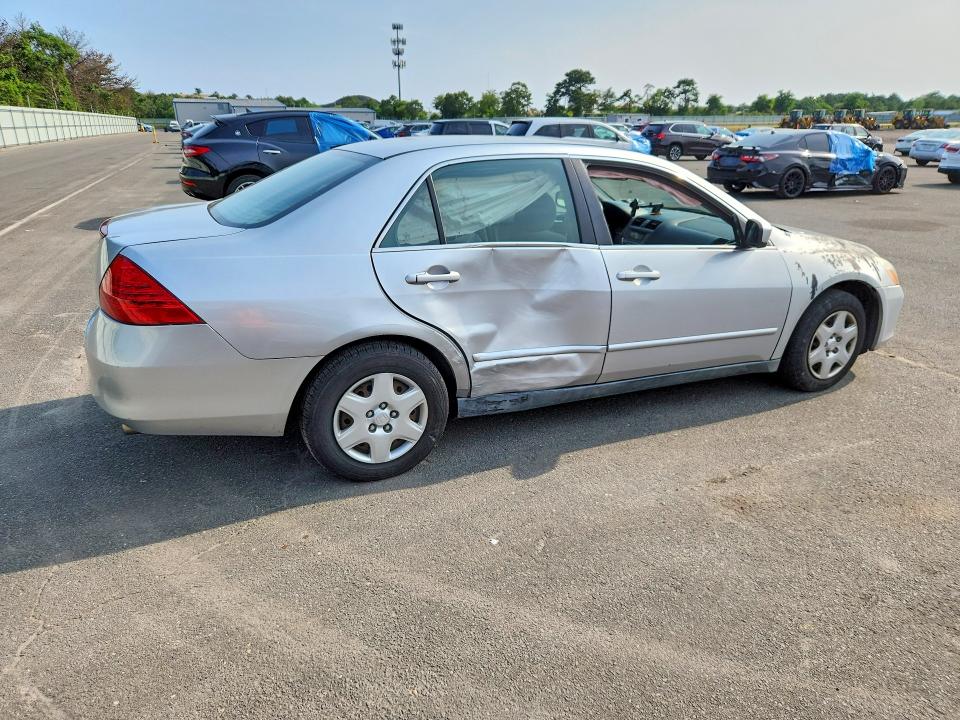 Photo 3 from auction – 2007 HONDA ACCORD with VIN 1HGCM56497A221109