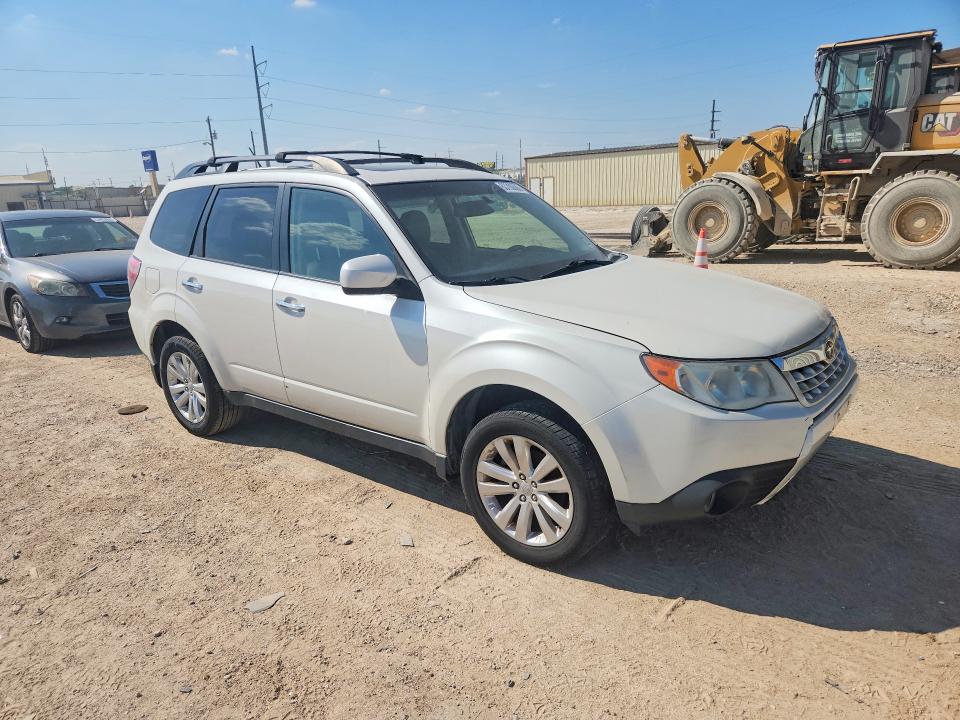 Photo 4 from auction – 2013 SUBARU FORESTER with VIN JF2SHAEC2DH425691