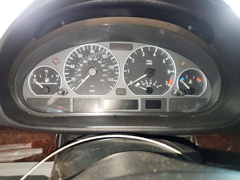 Photo 9 from auction – 2004 BMW 330 with VIN WBAEV53424KM36620