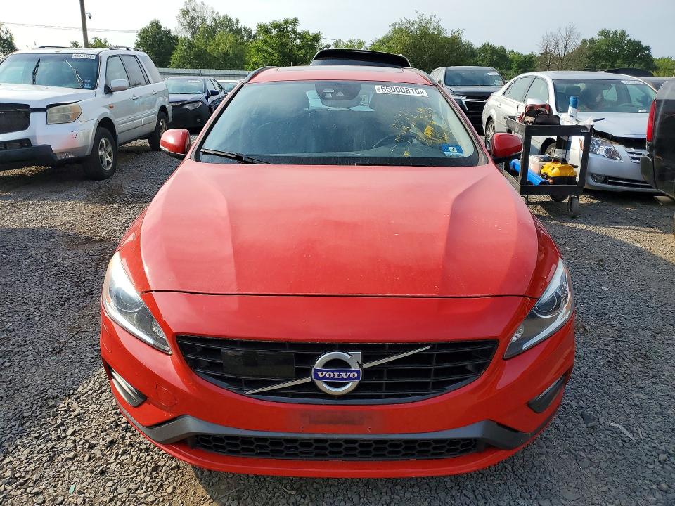Photo 5 from auction – 2018 VOLVO V60 with VIN YV140MSL0J2376875