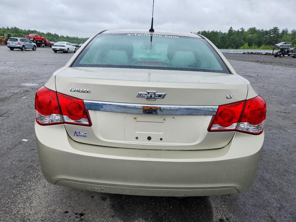 Photo 6 from auction – 2014 CHEVROLET CRUZE with VIN 1G1PC5SB6E7303499