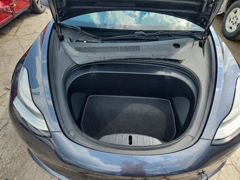 Photo 11 from auction – 2018 TESLA MODEL 3 with VIN 5YJ3E1EB6JF103845