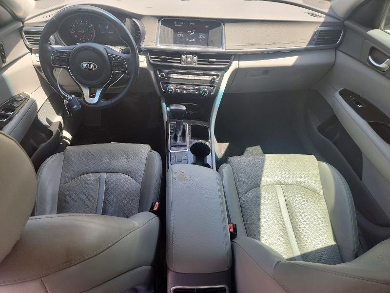 Photo 8 from auction – 2017 KIA OPTIMA with VIN 5XXGU4L30HG159661