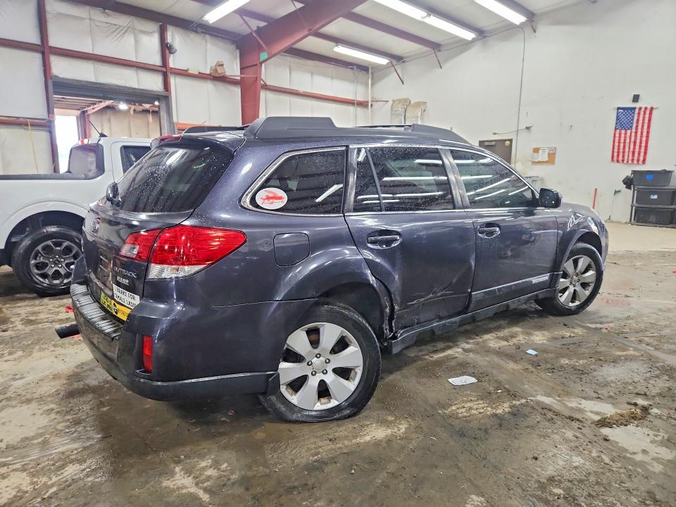 Photo 3 from auction – 2011 SUBARU OUTBACK with VIN 4S4BRBGCXB3346547