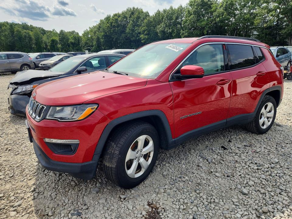 JEEP COMPASS 2019 with VIN 3C4NJDBB6KT686110 - Photo from auction