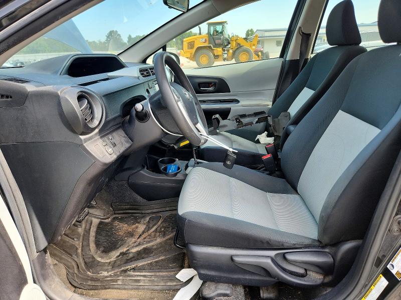 Photo 7 from auction – 2012 TOYOTA PRIUS C with VIN JTDKDTB37C1023571