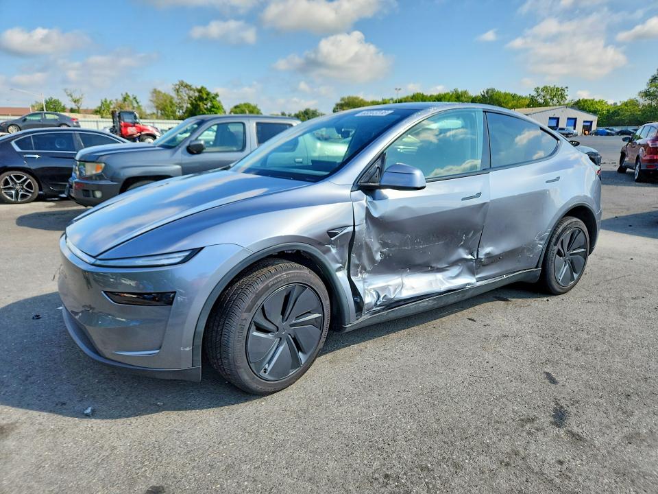 TESLA MODEL Y 2026 with VIN 7SAYGDED1TF434132 - Photo from auction