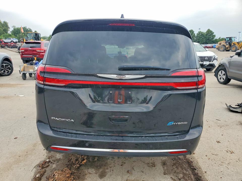 Photo 6 from auction – 2025 CHRYSLER PACIFICA with VIN 2C4RC1S74SR572728