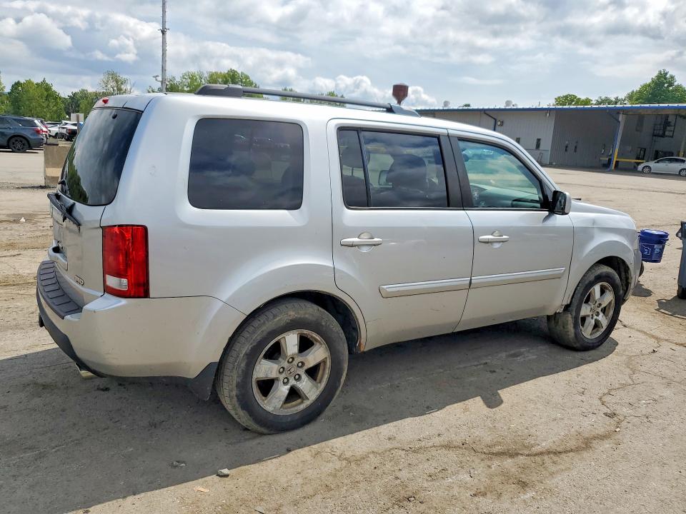 Photo 3 from auction – 2010 HONDA PILOT with VIN 5FNYF4H56AB016912