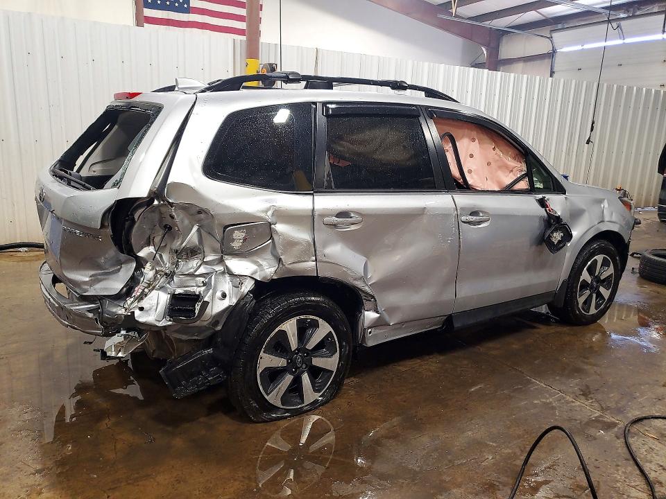 Photo 3 from auction – 2018 SUBARU FORESTER with VIN JF2SJABC1JH516844
