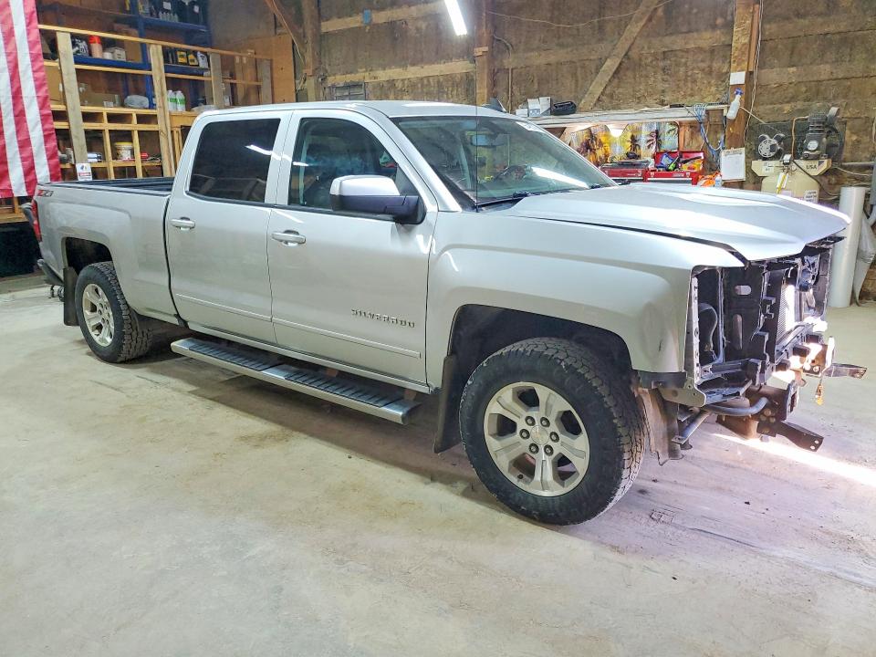 Photo 4 from auction – 2018 CHEVROLET SILVERADO with VIN 3GCUKREC2JG523942
