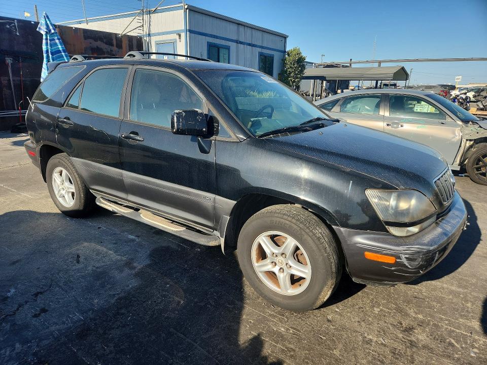 Photo 4 from auction – 2001 LEXUS RX with VIN JTJGF10U710098593