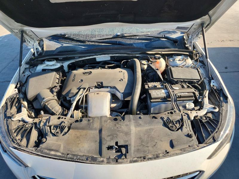 Photo 11 from auction – 2018 BUICK REGAL with VIN W04GL6SX3J1068866