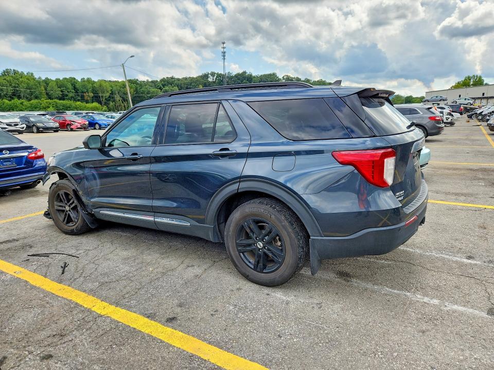 Photo 2 from auction – 2022 FORD EXPLORER with VIN 1FMSK8DH3NGB59011