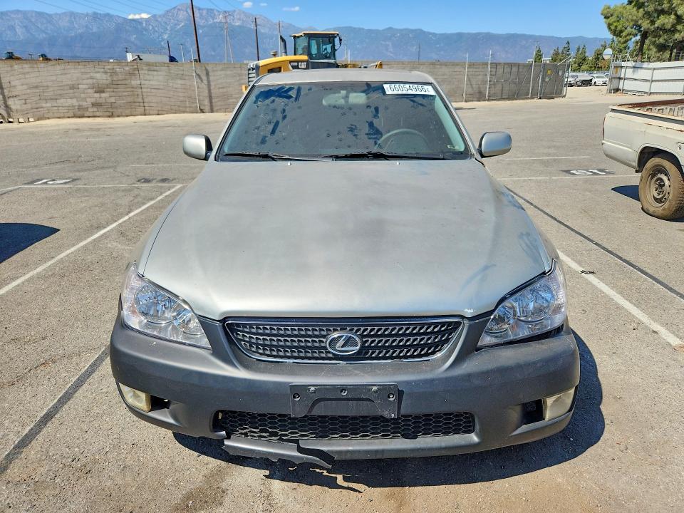 Photo 5 from auction – 2005 LEXUS IS 300 with VIN JTHBD192050095365