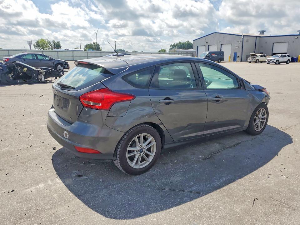 Zdjęcie 3 z aukcji – 2018 FORD FOCUS z VIN 1FADP3K29JL242692